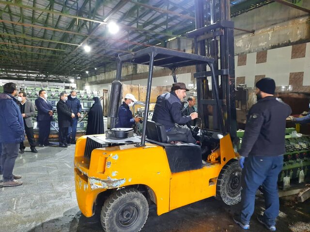 صنایع ورشکسته گیلان مجددا احیا می شود/ راه اندازی مجتمع پوشش تا قبل از عید