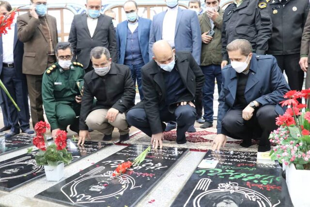 تجدید میثاق وزیر کشور با شهدای رشت تجدید میثاق وزیر کشور با شهدای رشت