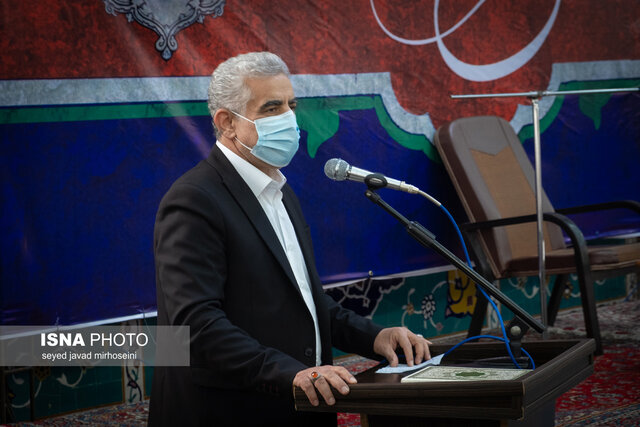 آغاز ایام الله دهه فجر با گلباران گلزار شهدای رشت