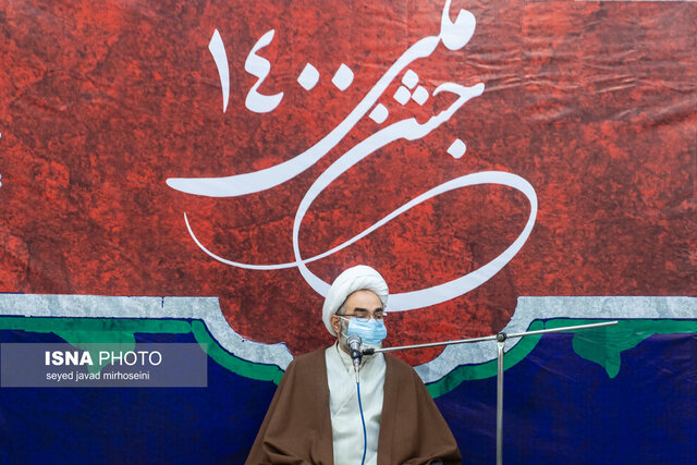 آغاز ایام الله دهه فجر با گلباران گلزار شهدای رشت