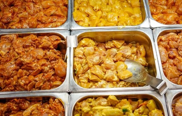 لزوم کوتاه شدن دست سودجویان در بازار مرغ گیلان