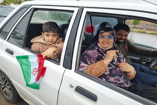 گزارش تصویری: راهپیمایی خودرویی خانوادگی ۲۲ بهمن در لنگرود