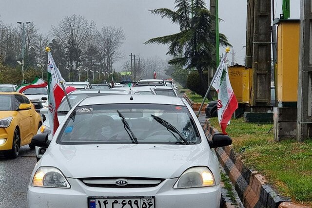 گزارش تصویری: راهپیمایی خودرویی خانوادگی ۲۲ بهمن در لنگرود