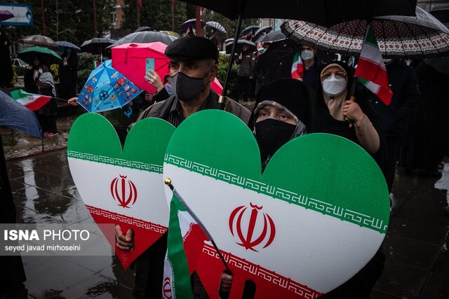 گزارش تصویری: اجتماع مردم رشت در جشن ملی 22 بهمن