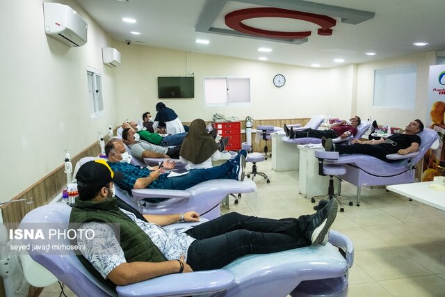 اهدای خون در سومین شب قدر