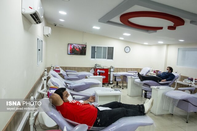 اهدای خون در سومین شب قدر