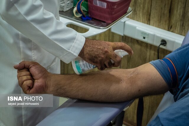 اهدای خون در سومین شب قدر