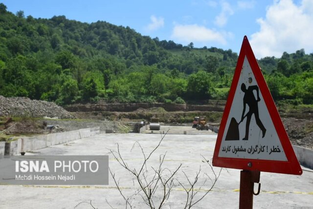 پیشرفت ۶۴ درصدی سد لاستیکی ملاهادی آستارا