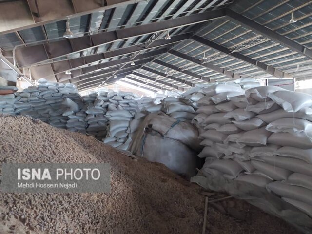 نمایندگان قوه قضاییه از انبارهای گمرک و مجتمع بندری آستارا بازدید کردند