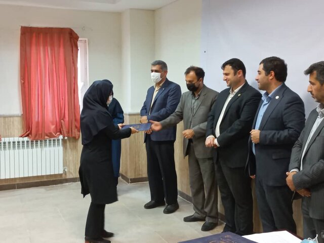 الگوهای ناب عفاف و حجاب را به جامعه معرفی کنیم