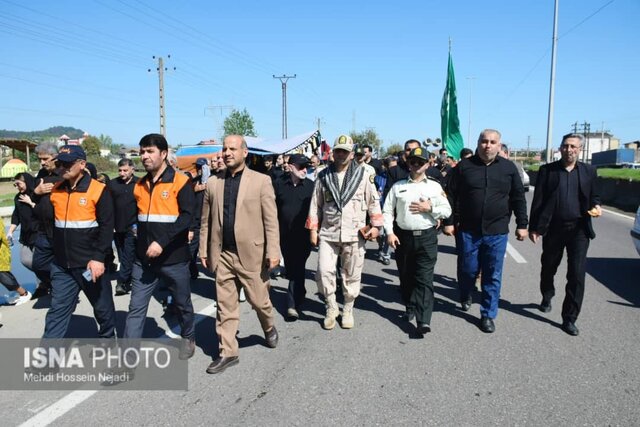 راهپیمایی ۱۰ کیلومتری اربعین حسینی در شهر مرزی آستارا + تصاویر