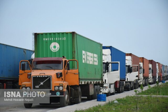 صادرات ۲۳۹ میلیون دلاری کالا از مرزهای سه گانه آستارا/ روسیه؛ در صدر صادرات و واردات