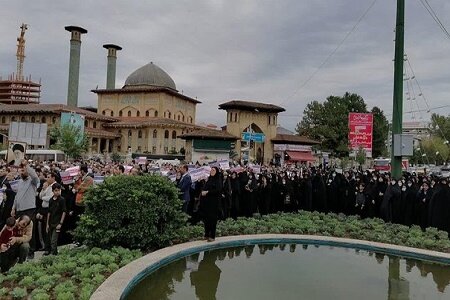 خروش گیلانیان نمازگزار در محکومیت حادثه تروریستی شاهچراغ
