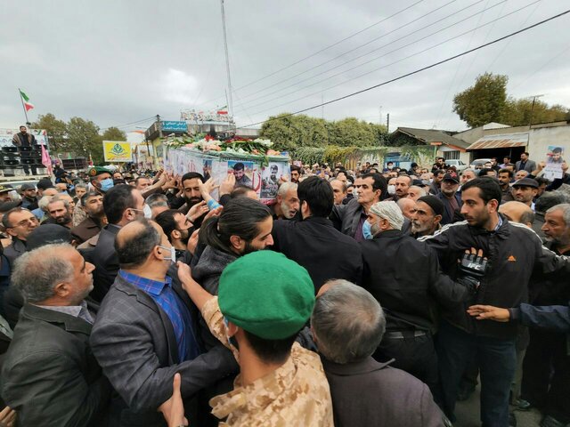 تشییع پیکر دومین شهید مدافع امنیت گیلان - لاهیجان