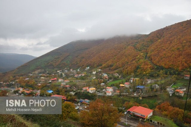 رخت پاییز بر تن طبیعت شهرستان مرزی آستارا