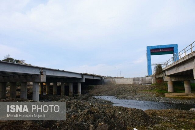 احداث پل مرزی اتومبیل رو در مرز آستارا + تصاویر