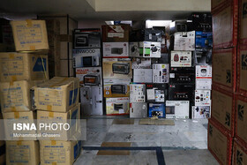 انبار لوازم خانگی قاچاق در رشت لو رفت