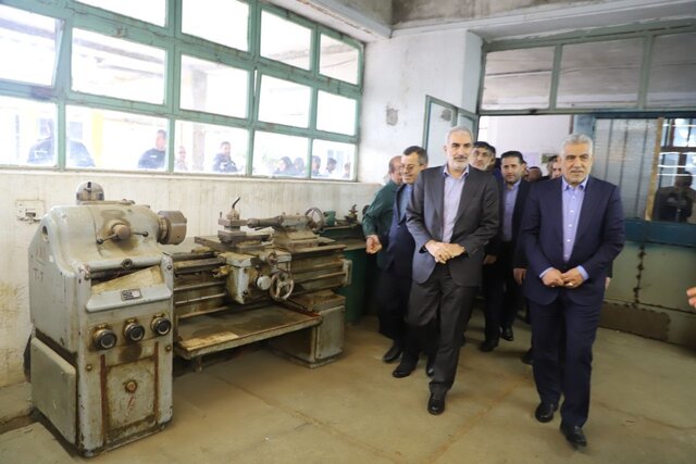 بازدید وزیر آموزش و پرورش از پروژه نیمه تمام سالن فرهنگیان