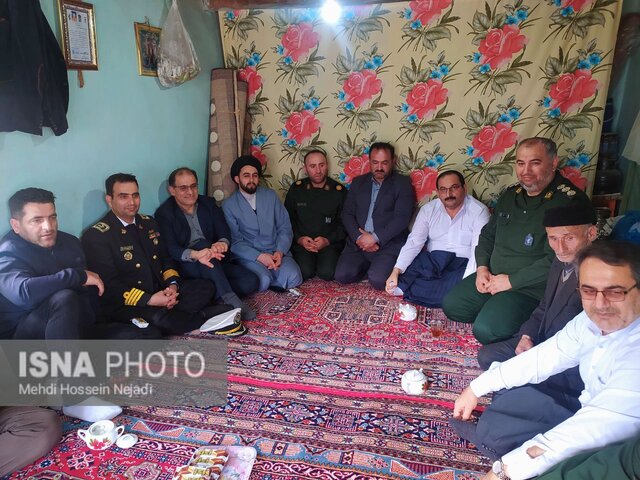 خانه والدین شهید جاویدنام «محمد پیدا» برق دار شد