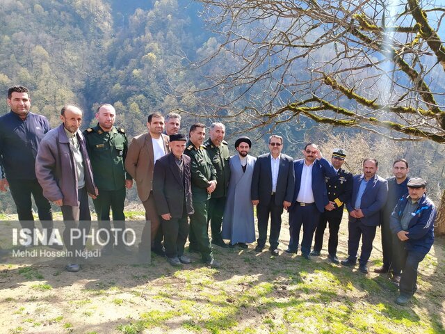 خانه والدین شهید جاویدنام «محمد پیدا» برق دار شد