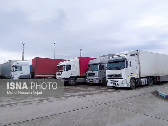 روان سازی نسبی تردد کامیون های صادراتی در مرز آستارا