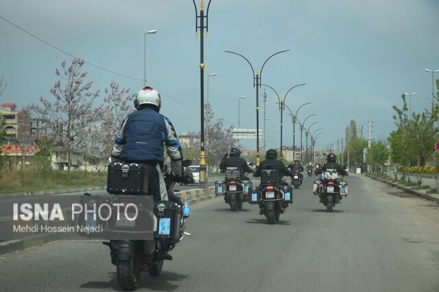 بدرقه موتورسواران رالی «خزر، دریای دوستی» در مرز زمینی آستارا
