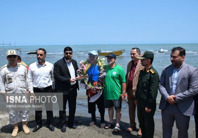 جانباز پاروزن در عرض خزر به خط پایان رسید