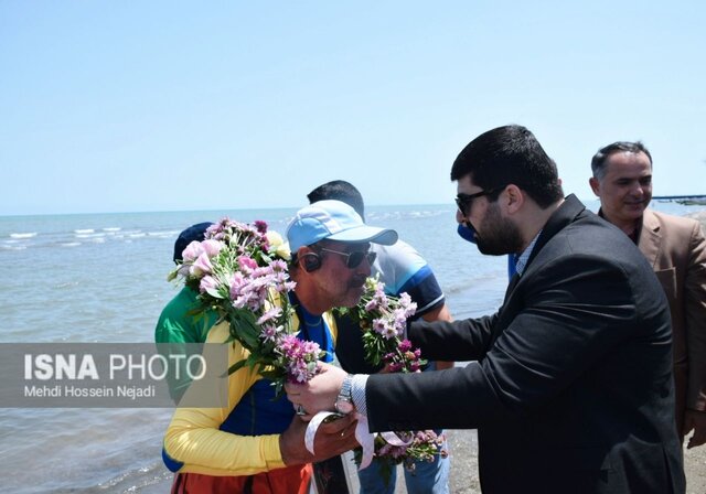 جانباز پاروزن در عرض خزر به خط پایان رسید