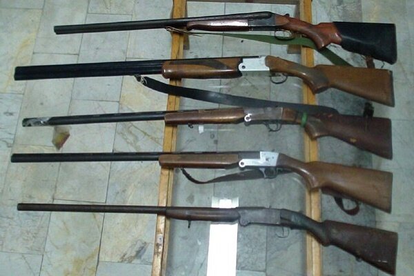 کشف و ضبط ۶ قبضه سلاح غیرمجاز شکاری در صومعه سرا