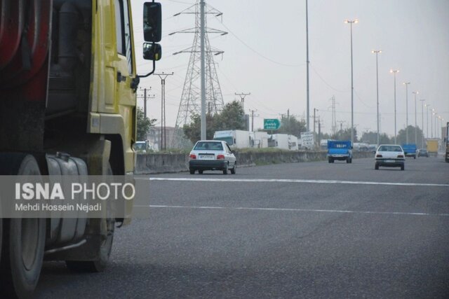 ۱۲۲ سرعتگیر غیراستاندارد در محور پرتردد تالش به آستارا/ استهلاک خودرو؛ اعتراض راننده