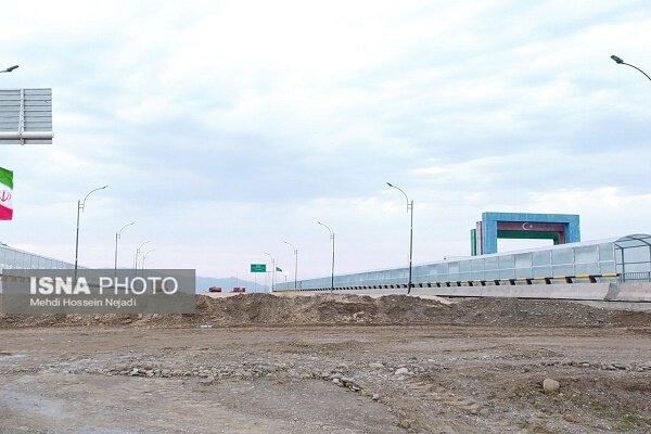لزوم تسریع در اجرای طرح نهضت ملی مسکن و آزادراه بین المللی آستارا