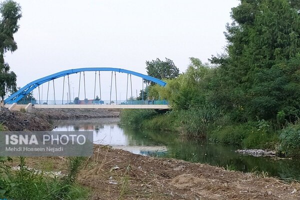 لایروبی رودخانه مرکزی آستارا پس از ۴۰ سال توسط شهرداری/مقابله با سیلاب های فصلی