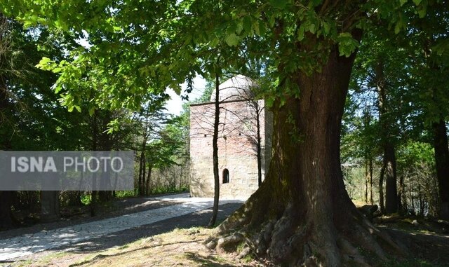 ۵ قطعه از سنگ های قبور قدیمی شهرستان آستارا مرمت می شوند