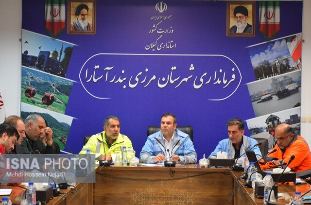 ترافیک شبانه در محور مواصلاتی آستارا به تالش/ ادامه امدادرسانی به سیل زدگان