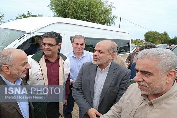 وزیر کشور وارد شهرستان مرزی بندر آستارا شد