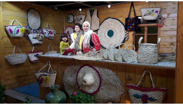 در تار و پود فشتکه؛ روستای ملی حصیر