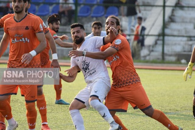 تیمهای فوتبال شهرداری آستارا و سایپا تهران به تساوی رضایت دادند + تصاویر