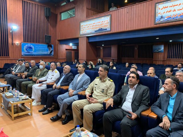 تندیسهای قهرمانی اولین دوره مسابقات کشوری پاراوالیبال ساحلی در بندر انزلی رونمایی شد