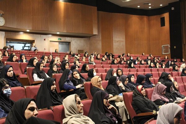 مشاوران امور بانوان دستگاه ها غربالگری سرطان زنان شاغل را پیگیری کنند