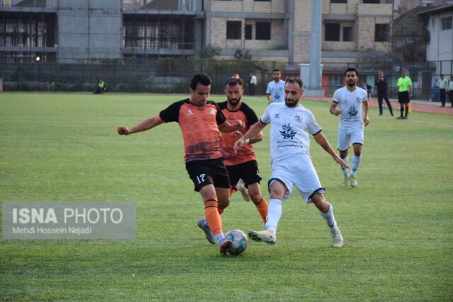 تیم فوتبال شهرداری آستارا ۱۱ امتیازی شد + تصاویر