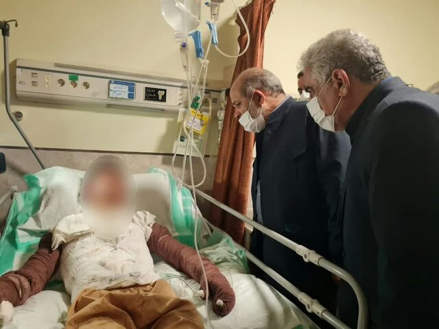 وزیر کشوراعلام کرد: تشکیل پرونده برای مقصرین حادثه آتش سوزی کمپ لنگرود