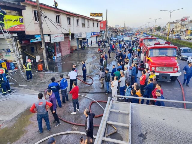 آتش سوزی بلوار امام رضا(ع) رشت مهار شد