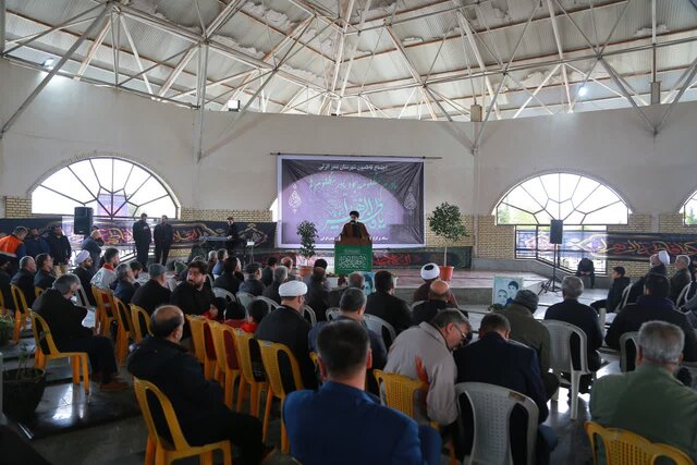 مجاهدت فاطمه زهرا(س) چراغ راهی برای تمام انسانهاست