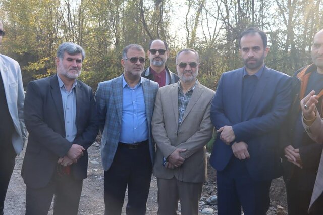 احداث روگذر حمیدیان با استفاده از تیرهای پیش ساخته