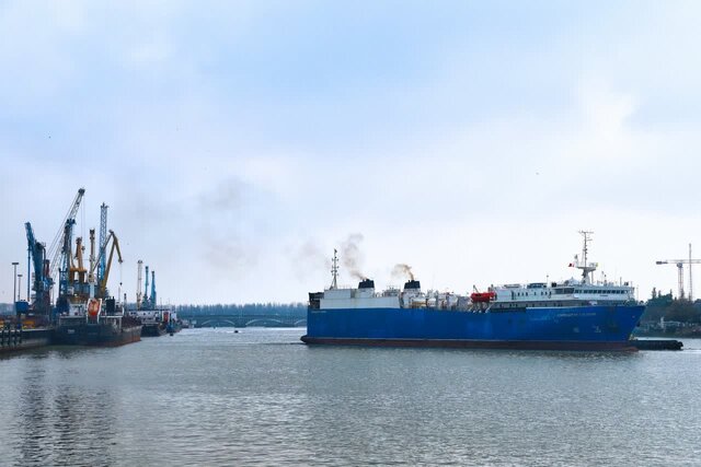 رشد ۳۱ درصدی تخلیه و بارگیری در مجتمع بندری انزلی