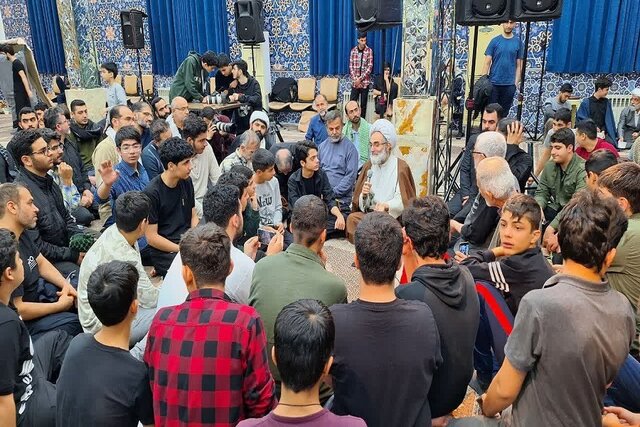 دیدار نماینده ولیفقیه در گیلان با معتکفین رشت + عکس