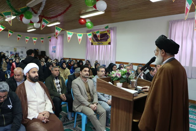 علم و دانش سرلوحه فعالیتهای نظام اسلامی است