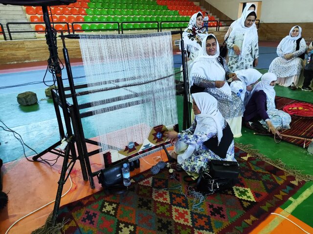 مدیران برای رفع محرومیت روستایی و عشایری تلاش کنند