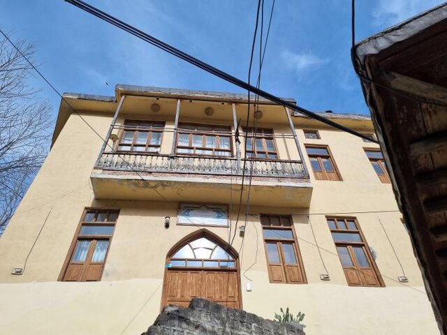 قدیمی ترین کتابفروشی ماسوله با کتابهای نایاب