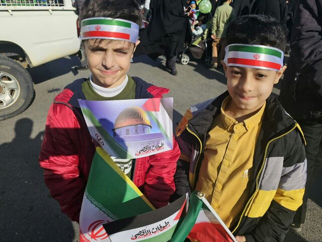 هر رای ما موجب قدرتمند تر شدن نظام می شود